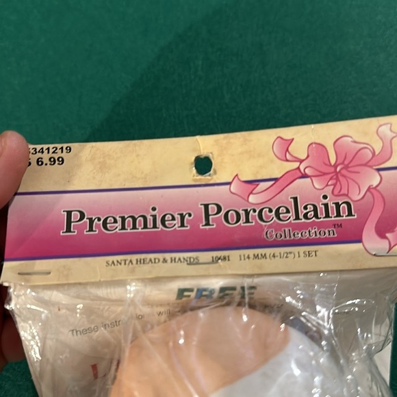 Premier porcelain Santa heads and arms two sizes new in packages no flaws - Picture 6 of 9